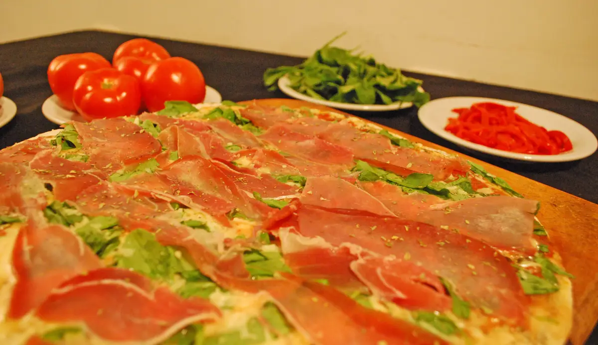 PIZZA BAY CATERING: Pizza Party, Pastas, Pernil, Asado... — foto 2